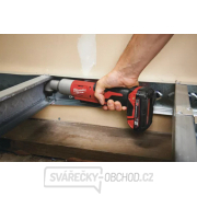 Milwaukee M18 ™ PRAVOUHLÝ RÁZOVÝ UŤAHOVAČ M18 BRAID-0 Náhľad