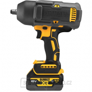 Aku bezuhlíkový rázový uťahovač DeWALT DCF900P2G 18V 2x5Ah s GFN krytom Náhľad