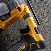 Akumulátorové vŕtacie kladivo 18V DeWALT DCH172N Náhľad