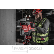 Milwaukee M18 ONEFHXDEL-552C (5,5 Ah) 4-režimové akumulátorové kladivo 26 mm SDS-plus s maticou Fixtec a odsávaním Náhľad