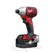 Akumulátorový rázový uťahovač Milwaukee M18 BID-402C (180 Nm, 4,0 Ah) Náhľad