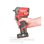 Akumulátorový rázový uťahovač 3/8" Milwaukee M12 FIW38-422X (339 Nm, 4,0 + 2,0 Ah) Náhľad