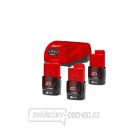 Akumulátorová nabíjacia súprava Milwaukee M18 NRG-303, 3x batéria M12 B3 + nabíjačka batérií M12 C12 C, 4933459207 Náhľad