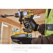 AKU vŕtačka s príklepom DeWALT DCD1007H2T 18V 2x 5,0Ah PWST Náhľad