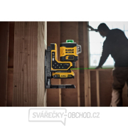 Zelený multiline laser 3x360 DeWALT DCLE34035D1 18V XR s diaľkovým ovládaním, 2Ah aku Náhľad